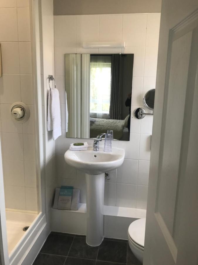 Killead House Hotell Aldergrove Eksteriør bilde